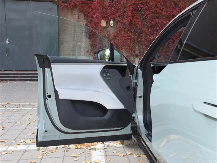 2023 NEW Avita 11 Huawei EV Luxury SUV