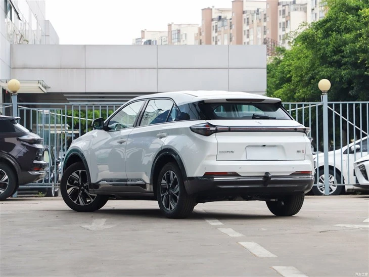 Neta U 400 электромобил